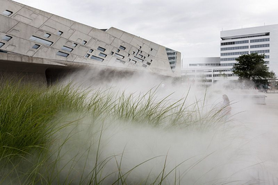 Judtih Mann: Nebel 7. Installation. Location: phaeno – Science Center, Wolfsburg, Deutschland Maße: variabel. Jahr: 2019. Foto: © Mandy Göhler