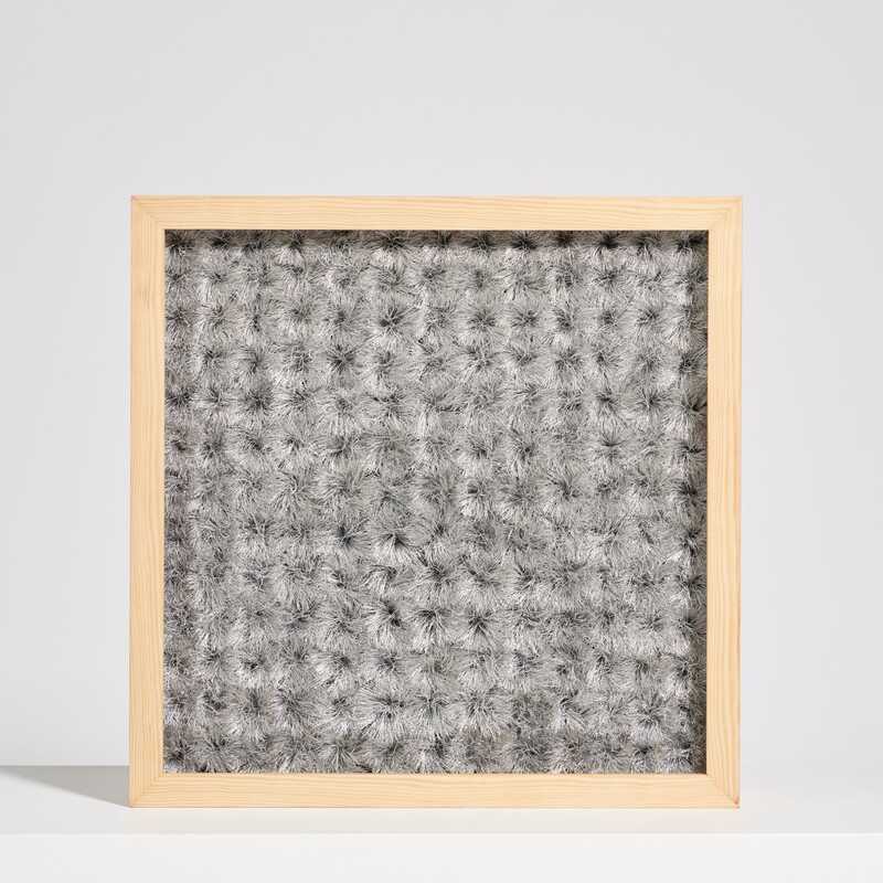 É - Panta rei 7, 2021, tela matálica y madera, 54 x 54 x 9 cm, peso 6,2 kg - Almudena Torró - 1 .jpg