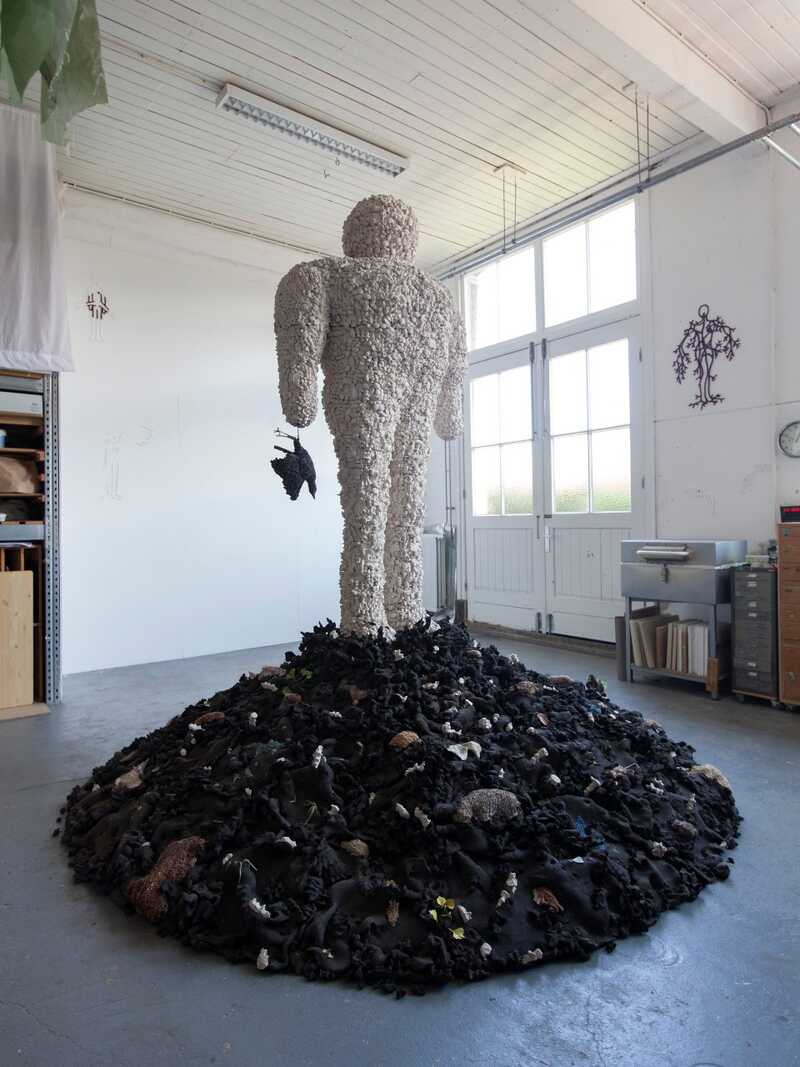 Fleur van den Berg _artist_golem boneman _FotoRichardWillebrands__MG_5075_1.jpg