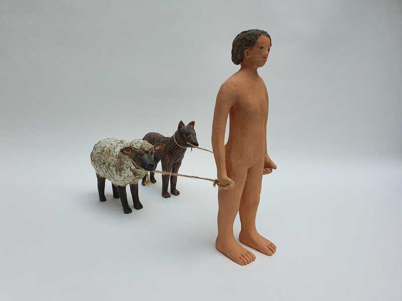Gefolge, 2021, Steinzeug, 36x46x23cm_0.jpg