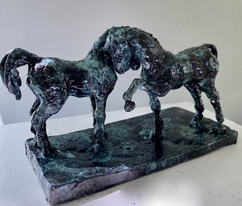 Helle_Rask_Crawford_Hestehilsen_bronze_1:8_h12cm_2021 .jpeg