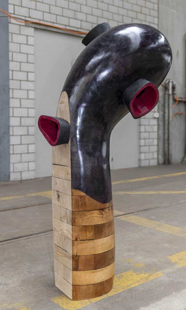 Klemens Pasoldt_Holzskulptur_wood sculpture_StillerRebell_1.jpg