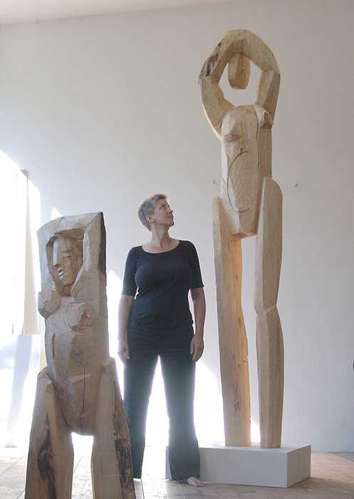 Holzskulpturen 2016 und Agnes Keil (13).jpg