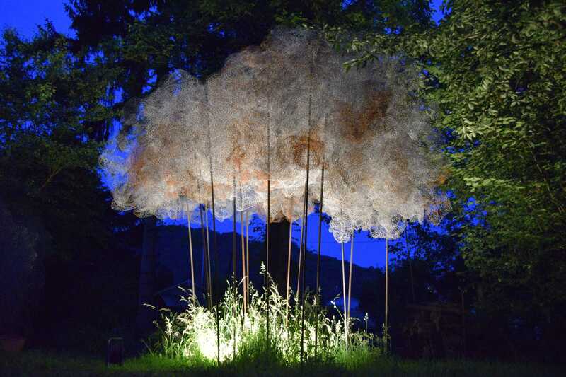 Kunstgarten Wolke groß Nacht.JPG