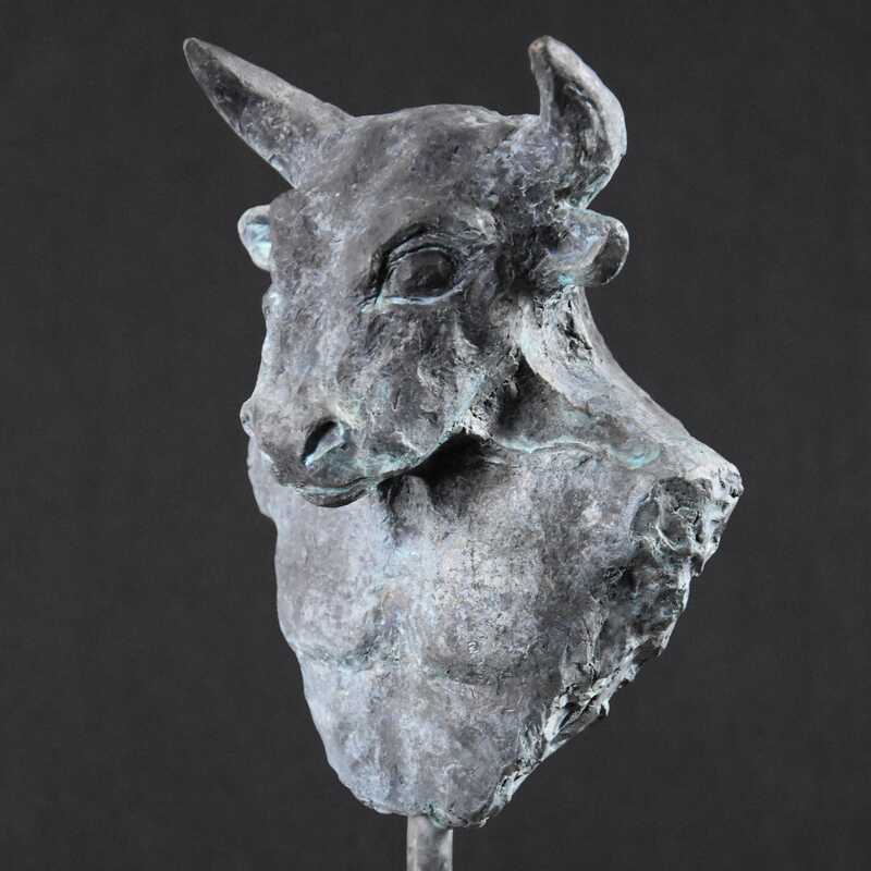 Minotaur_bronze_35x15x11 cm.JPG