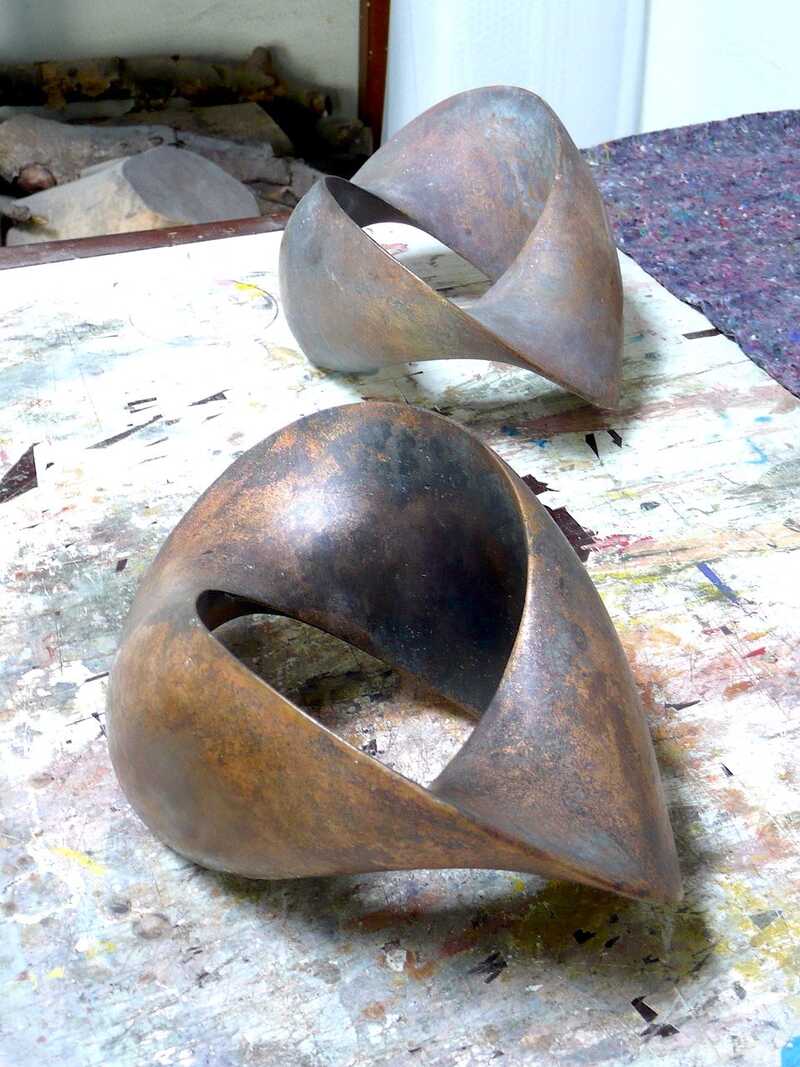 Ringe, 2017,                                                       Bronze, 23 x 16 x 12 cm.jpg