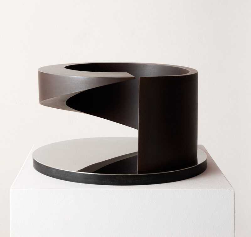 Spirale-bespiegelt,-2020,-Corten-und-Edelstahl,-17,5-x-32,5-x-32,5-cm.jpg