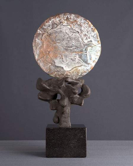 19. Dezember: Giselle Weegels, "Sol Lucet Omnibus", 2018, 9kg, Bronze; 45 x 20 x 10 cm