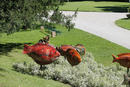Gioela Suardi, Pesci, keramik, 120 cm, Parco della Gherardesca (The Four Seasons Park), © Four Seasons Hotel.