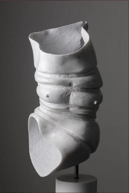 Angelo Brugnera, Libera!, white marble from Carrara, 2017,60 x 30 x 25 cm