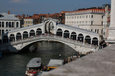 Venedig2_827b7f85b61aceef3af991f5c99326a7.jpg