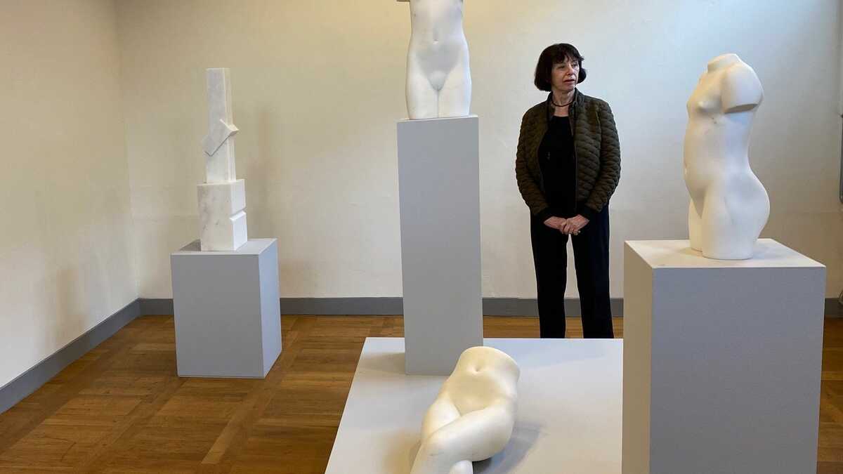 Tussen traditie en essentie. Het beeldend universum van Eja Siepman van