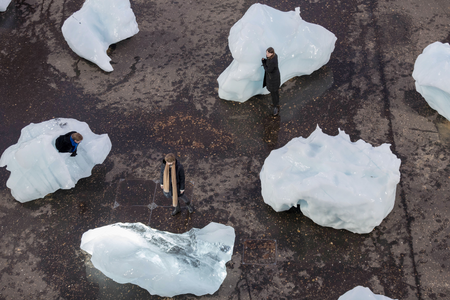 Ice Watch by Olafur Eliasson and Minik Rosing. Supported by Bloomberg<br />Installation: Bankside, outside Tate Modern, 2018. Photo: Justin Sutcliffe © 2018 Olafur Eliasson