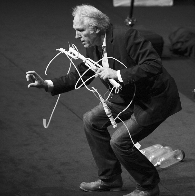 Theo Jansen about construction Strandbeesten photo Leigh Voges Melbourne 2010