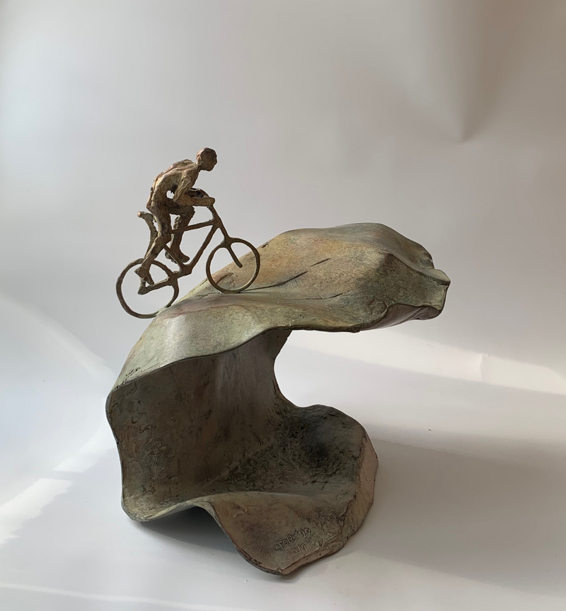 Vetta, bici in salita, 2018. Bronzo H21x34x21cm .jpg