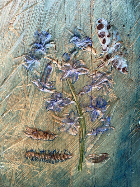 Eines von 11 Blumenmotiven auf Maria Sibyllas Mantel
