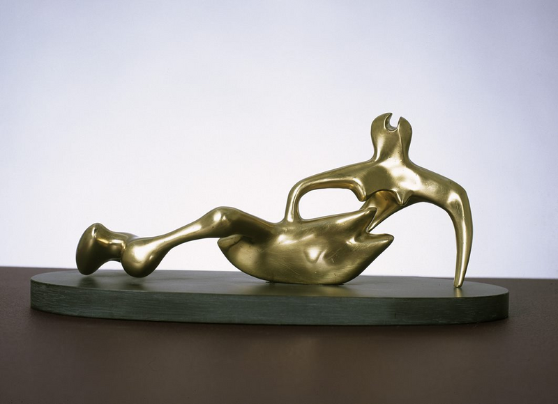 Reclining Figure 1985 (LH 192a) bronze. Photo Michael Phipps Â© Henry Moore Foundation