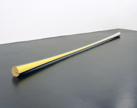 Isa Genzken, Blau-grau-gelbes Hyperbolo 'Elbe', 1981Holz, Lack/wood, lacquer20 x 20 x 544 cmPrivatsammlung BerlinCourtesy Galerie Buchholz/VG Bild-Kunst, Bonn 2023