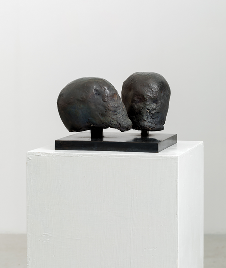 Ofer Lellouche<br />Two, 2005<br />Bronze<br />Collection of the Artist © Ofer Lellouche | Foto: Elad Sarig