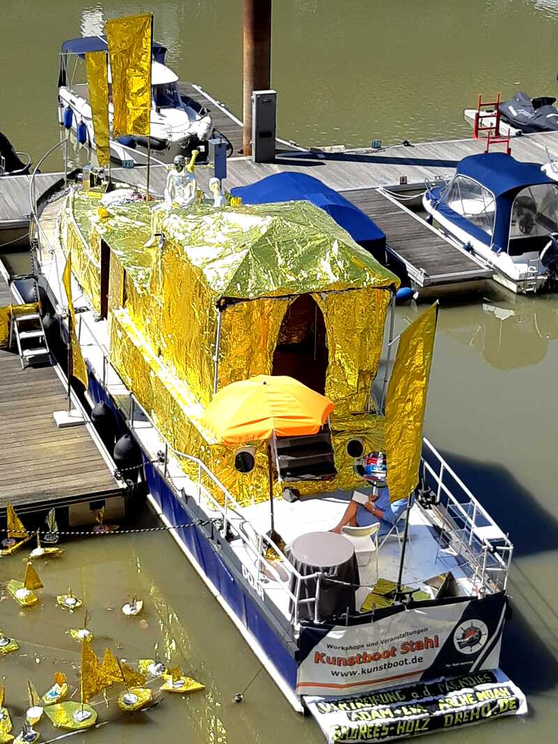 Golden Artboat Noah´s Arc