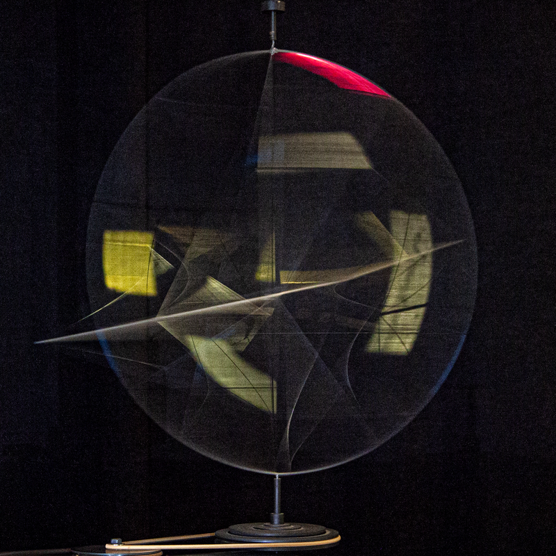 Aleksandar Srnec, Luminoplastic (1965-1967), wire, slide projector, electric motor, slides, 90 x 81 x 70 cm, MSU collection, photo: Nenad Glavan, image courtesy MSU