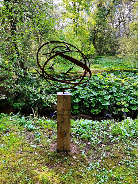 Yke Prins, Sky Movements.  Image courtesy of The Hannah Peschar Sculpture Garden.