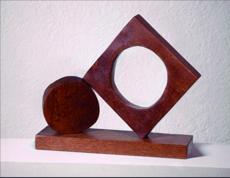 Lluís Ventós, Ibo, 2019. Madera de palo de hierro, 48,5 x 55,3 x 14,3 cm. © Lluís Ventós