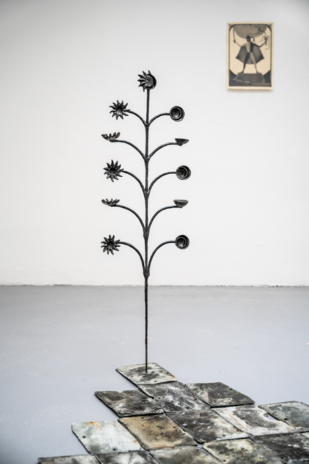 Jindřiška Jabůrková, Rise from the Breath, 2023.<br />Wax and wire construction, approx. 1m high.  <br />Exh. view Prám Gallery, Prague, CZ. Photo Tomáš Rubín