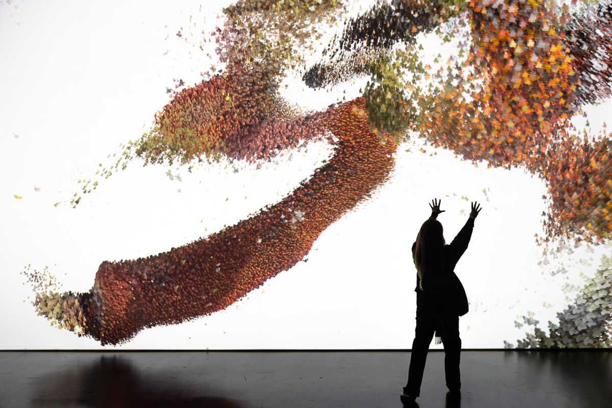 Life in a Different Resolution/ Random International | Sculpture Network