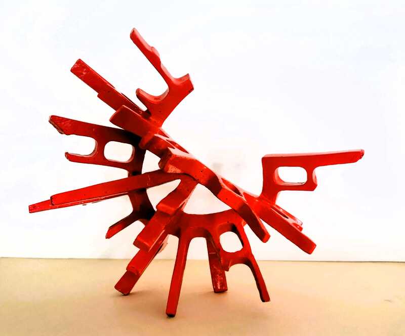 Araña cósmica II (29x38x20 cm)Aluminio lacado rojo Ferrari. ej.único. 2023.jpg