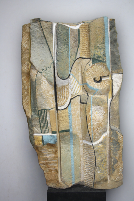 Sigrid Herdam, Bau der Coppelia VII, 2019/21, Reinhardtsdorfer Sandstein, Farbpigmente, 45 × 25 × 11 cm