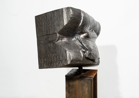 Wolf.Werk, Isolde, 2023, steel, massiv, billet ending, forged, 82 x 58 x 37 cm