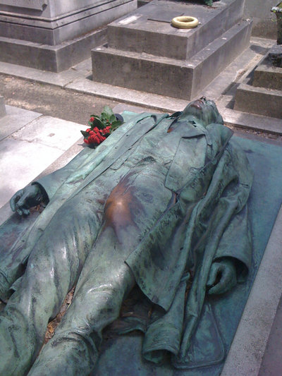 Jules Dalou, Tomb of Victor Noir (1891), bronze, Paris. Photo: Gaël Chardon, CC BY-SA 2.0 <https://creativecommons.org/licenses/by-sa/2.0>, via Wikimedia Commons.