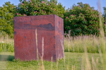 Richard Serra, Lemgo Vectors, 1998. Forged steel.  © Staff Stiftung