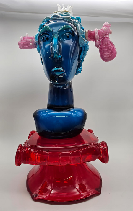 Barry Wolfryd, Knowing when to quit,  2023, Murano Glass, 68 x 33 x 29 cm