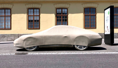 Gottfried Bechtold, BETONPORSCHE ELF ELF, 2006. Concrete, 130 x 443 x 181 cm, ca. 16,4 t. Exh. view KUNSTHALLE KREMS. © Gottfried Bechtold, KUNSTHALLE KREMS