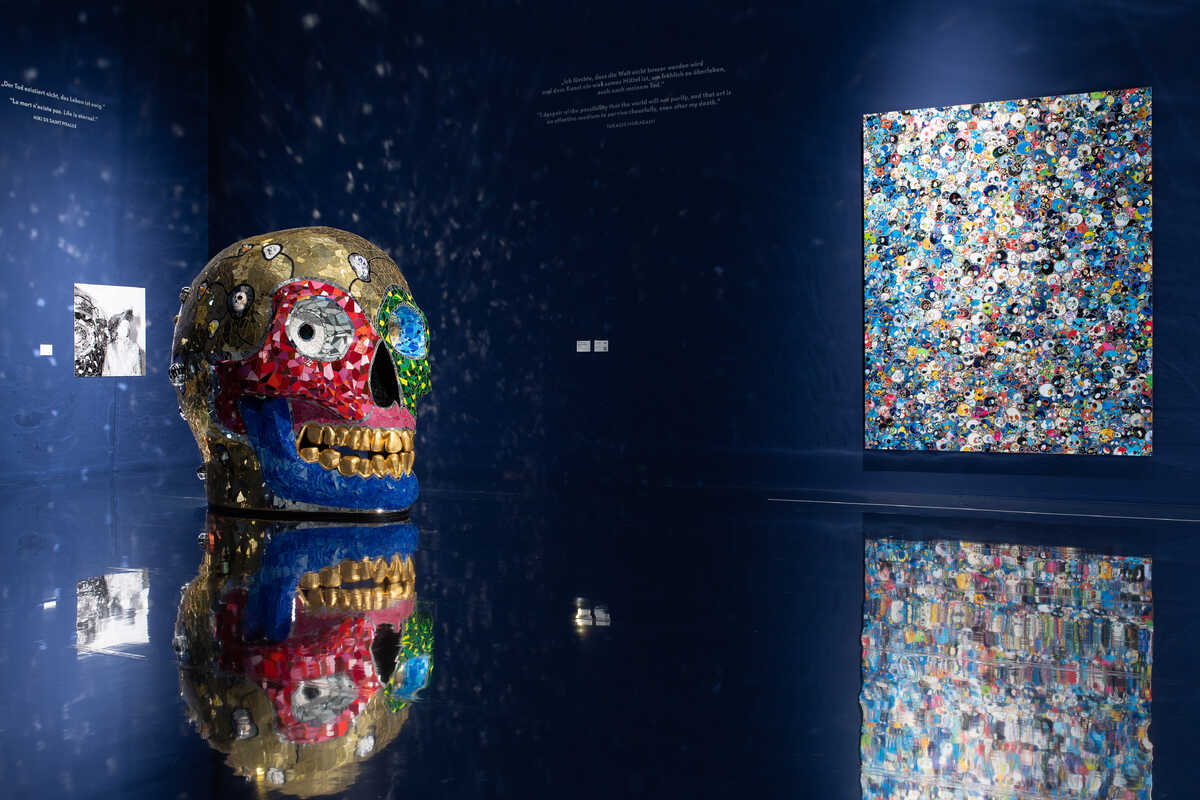 hagime512様 リクエスト 3点 まとめ商品 Curator's tour at the Sprengel Museum Hannover | Sculpture Network