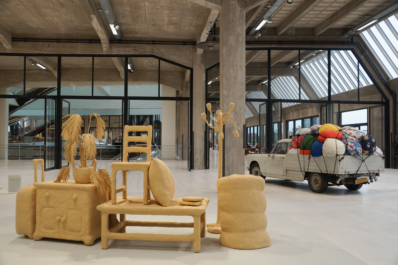 Narges Mohammadi, Almost There 2020, Kimsooja, Bottari Truck -Migrateurs, 2007, photos Gerrit Jan Hoogland