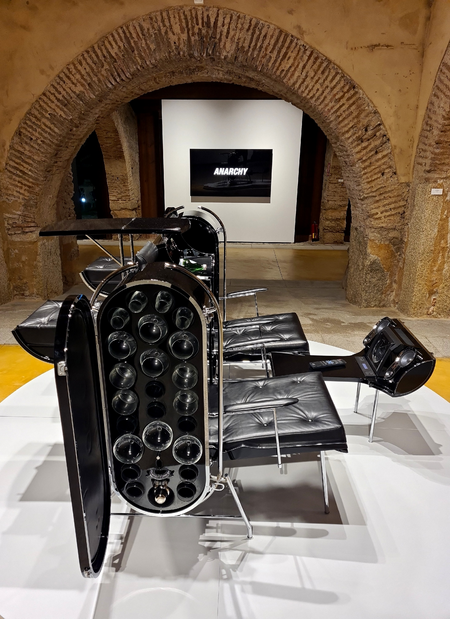 MK Kaehne, Bar Deluxe (2004) and Anarchy (2011) installation view at Museo Vostell Malpartida