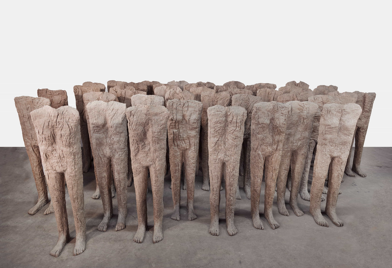 magdalena-abakanowicz-crowd-iii