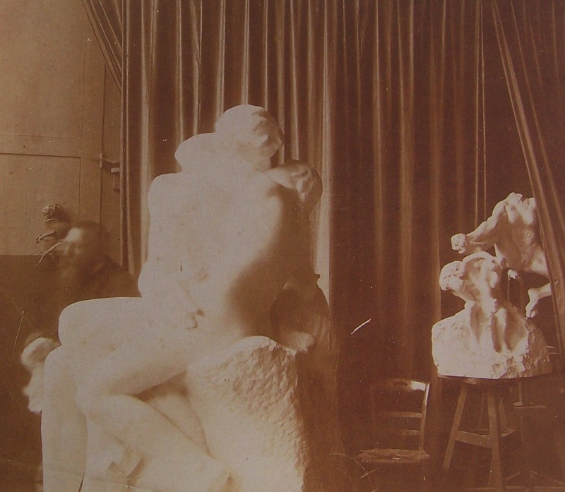 Abb. 6_Kuss u. Iris mit Rodin in seinem Atelier