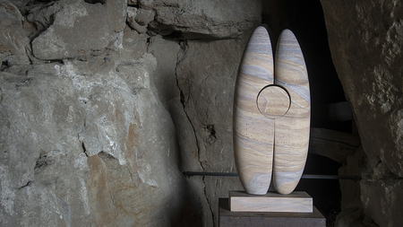 Livia Kubach und Michael Kropp, Paarstein / Stein für die Begegnung, 2018. Sandstein. Photo: Frank Höhler.