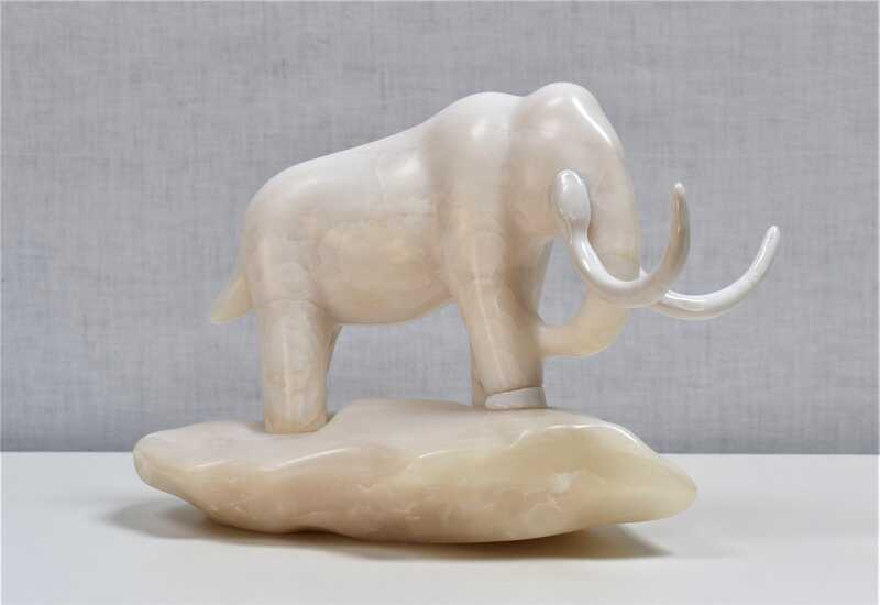 Witte mammoet, op wit, Antoinette DD