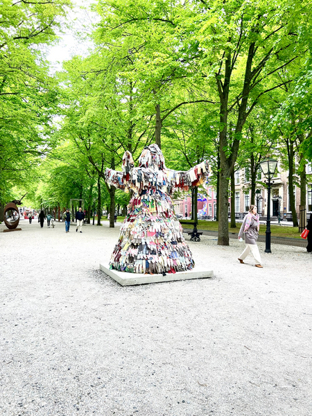 Aris de Bakker, Big Mama welcomes you, 2025