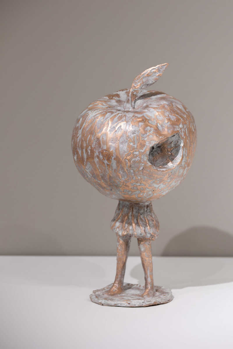 Kleine Bronzeskulptur Schneewittchen