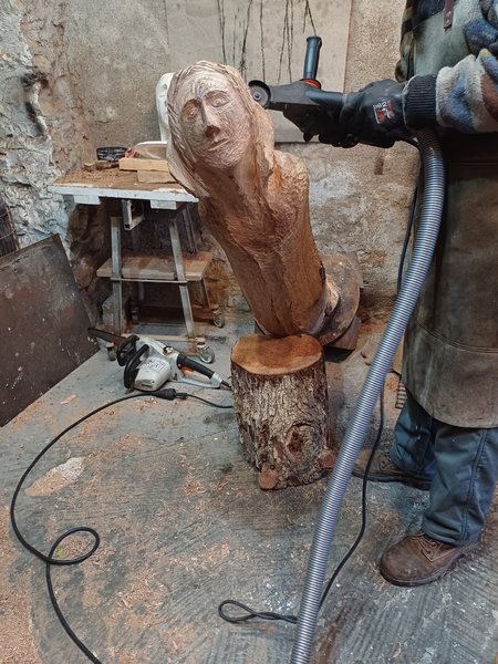 Denis Perez working