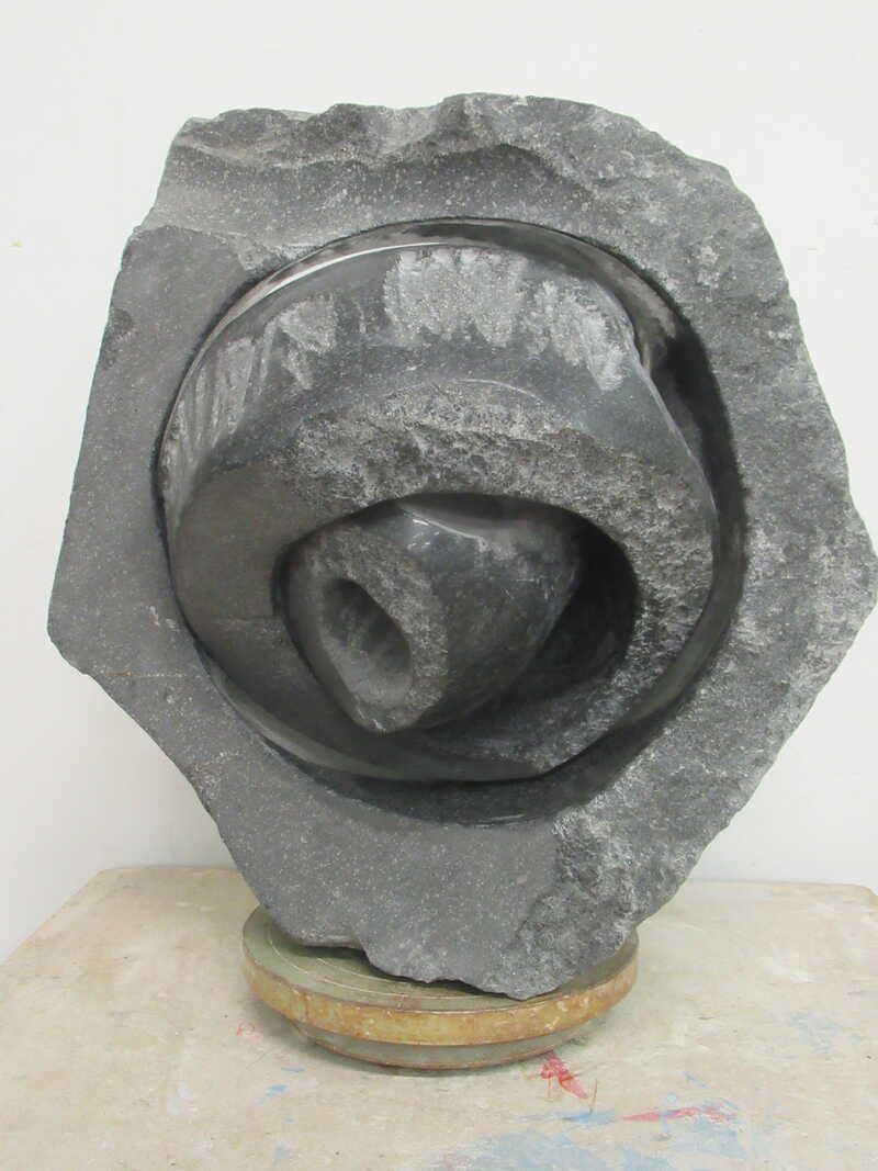 2024 Sphäre II, iranischer Basalt 01