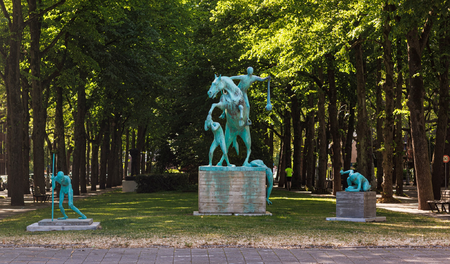 2025 ArtZuid Atelier van Lieshout The Monument Group, 2015 bronze, various seizes