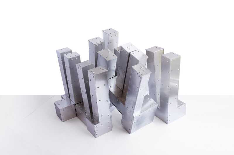 Dackeviciute_Alternatyvos_2024_aliuminis_40x35x30 cm (3)