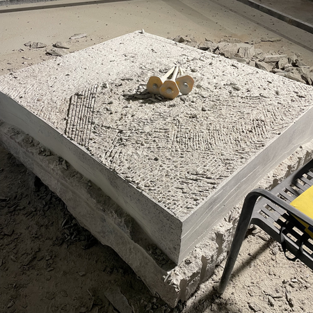 Bertha Shortiss, work in progress, Tuwaiq Sculpture Symposium, 2023